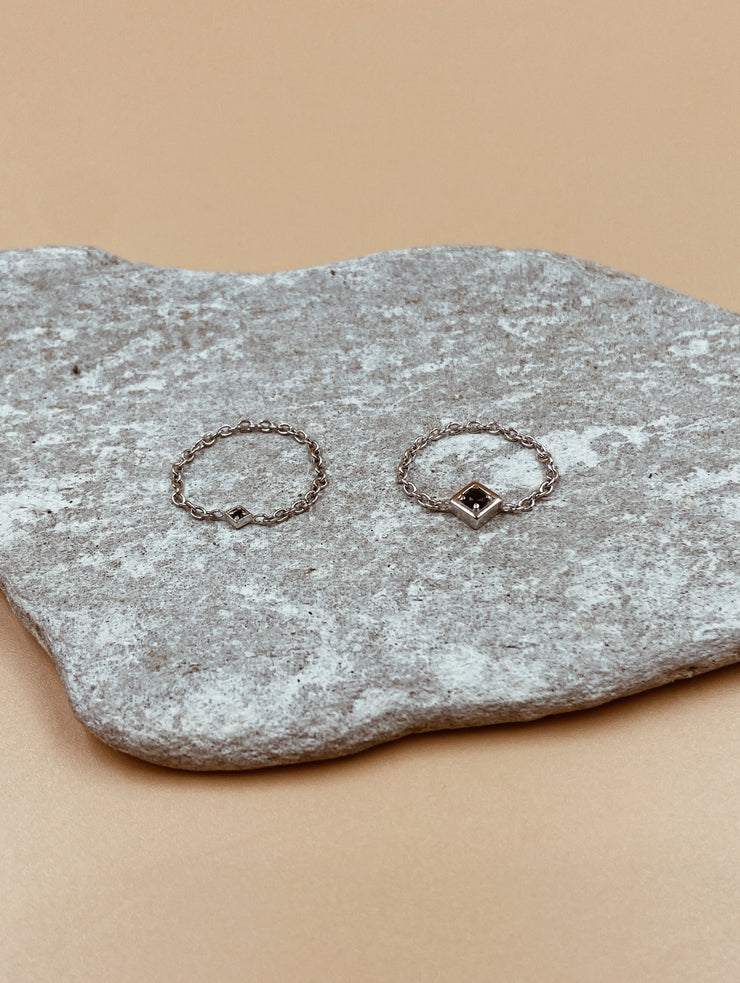 Mini Kappu Square Chain Ring in Silver Tone