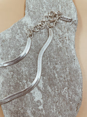 Medium Viper Flat Chain Necklace in Silver Tone