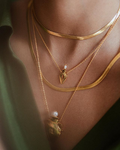 Medium Viper Flat Chain Necklace in Silver Tone