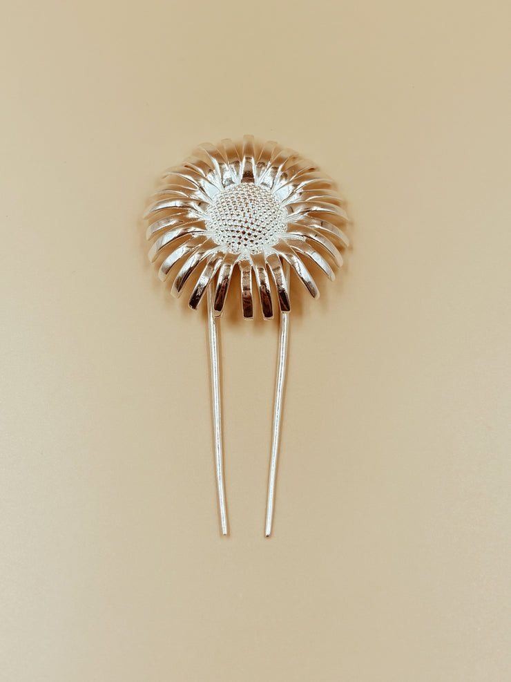 Big Daisy Hair Fork in Silver Tone