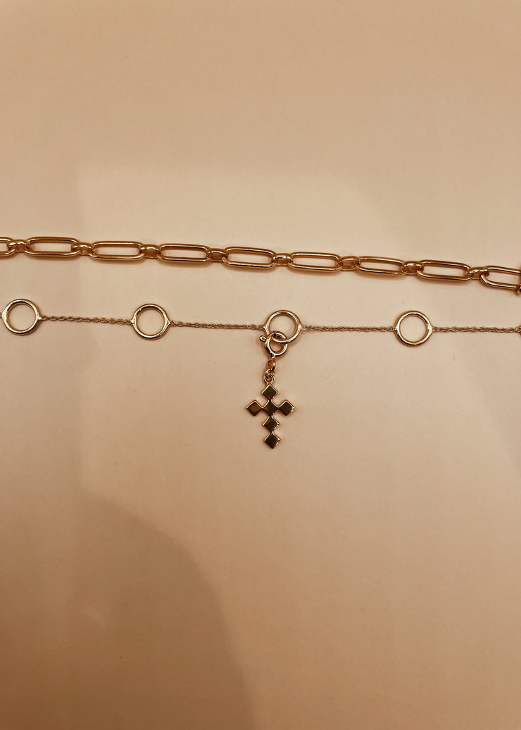 Mini Dori Cross Lock Charm in Gold
