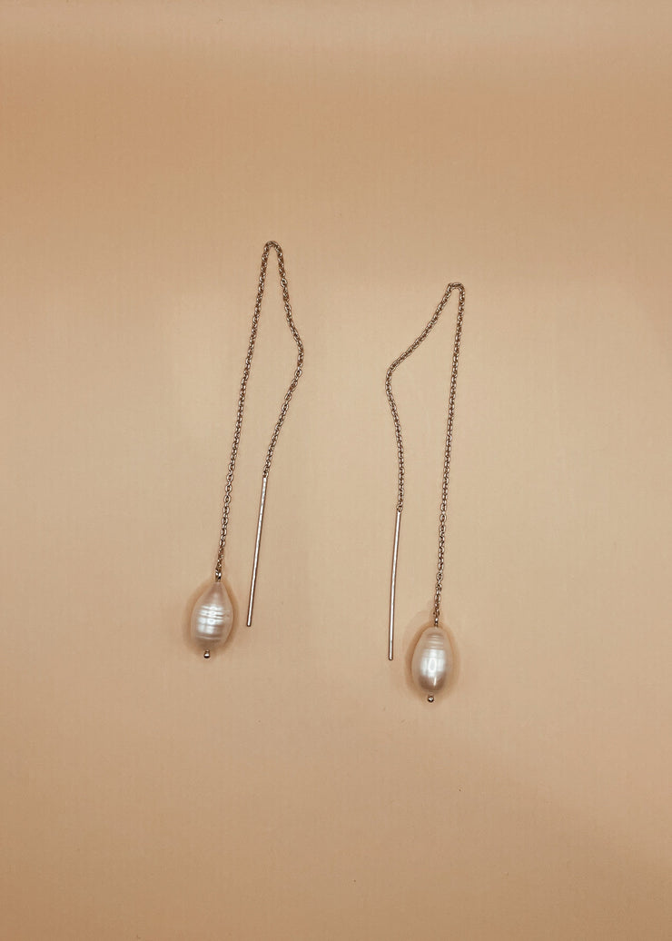Cloud Pearl Threader Earrings Silver