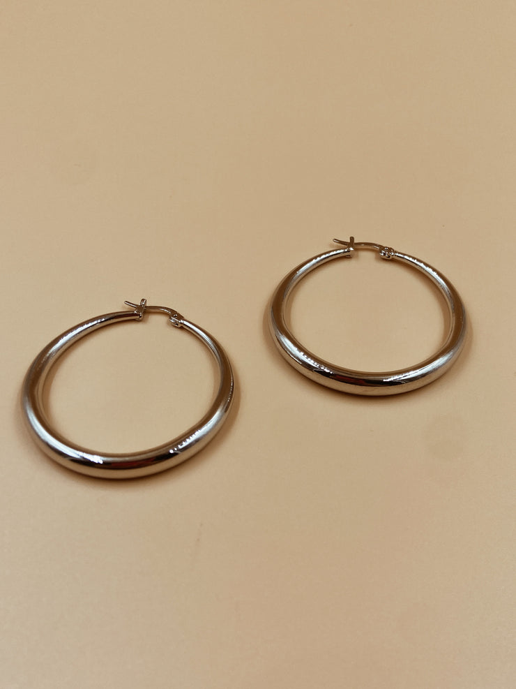 Leslie Hoops in Silver Tone