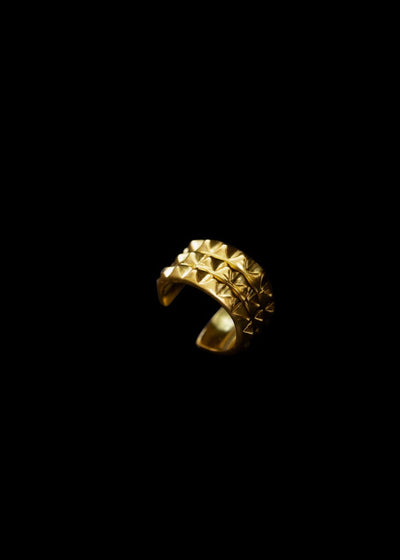 Triple Line Pyramid Toe Ring in Gold Tone