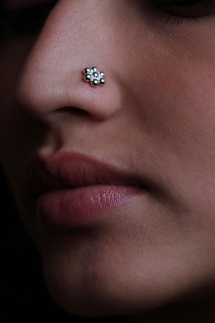 Puvvu Nose Pin | 18kt Solid Gold
