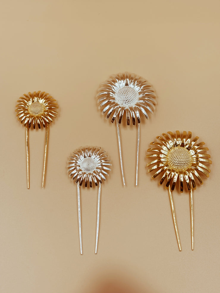 Medium Daisy Hair Fork