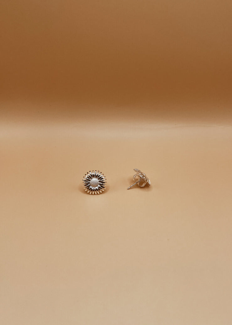 Small Tender Daisy Studs in Silver Tone