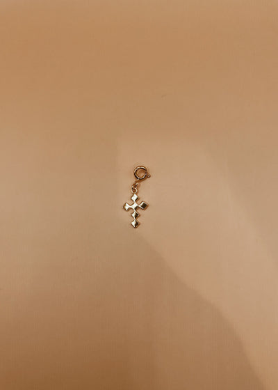 Mini Dori Cross Lock Charm in Gold