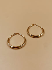 Leslie Hoops in Gold Tone