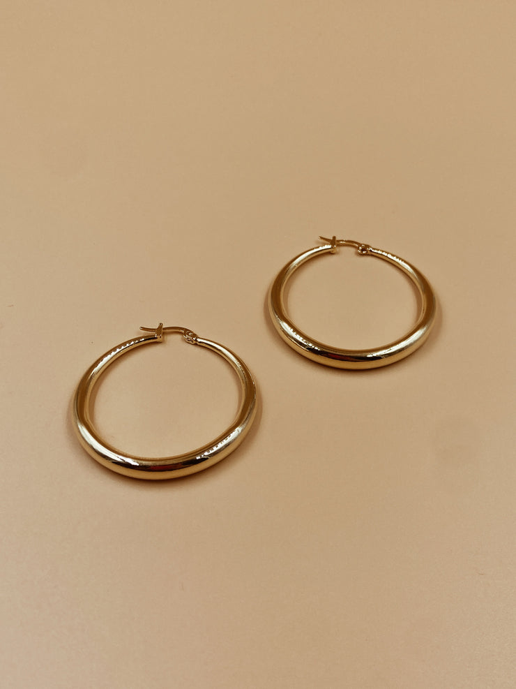 Leslie Hoops in Gold Tone