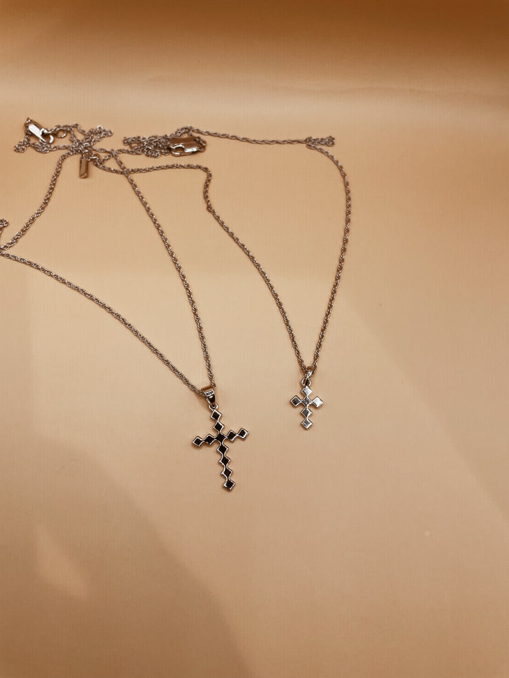Mini Dori Cross Necklace in Silver