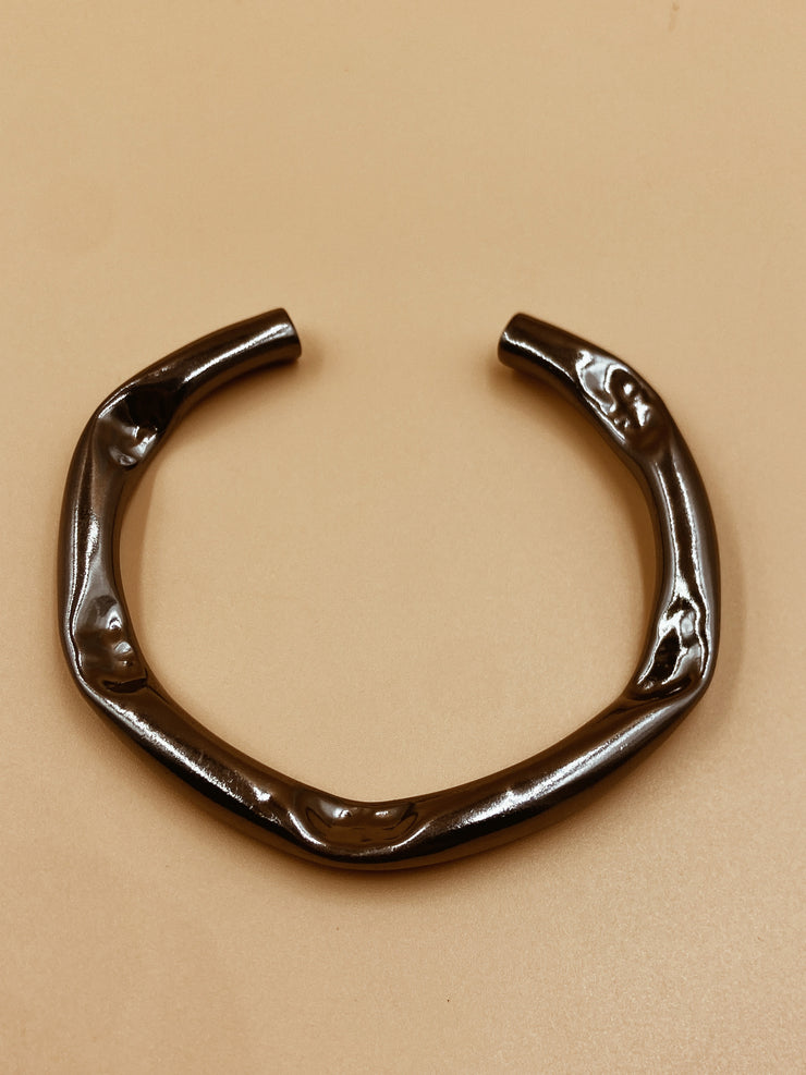 Crater Slender Bangle in Gunmetal