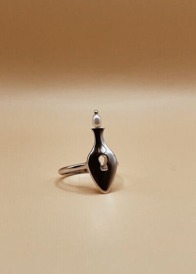 Homecoming Mini Vase Of Plenty Ring in Silver