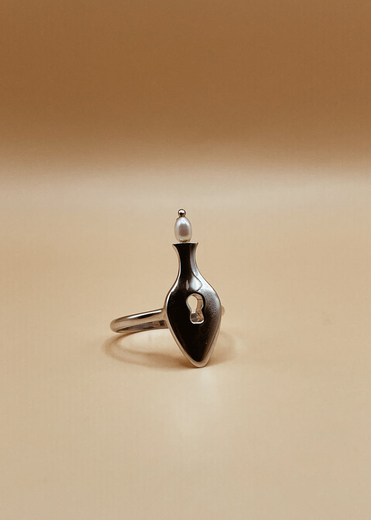 Homecoming Mini Vase Of Plenty Ring in Silver