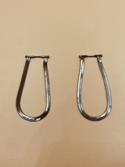 Viper Short Flat Chain Earrings in Gunmetal