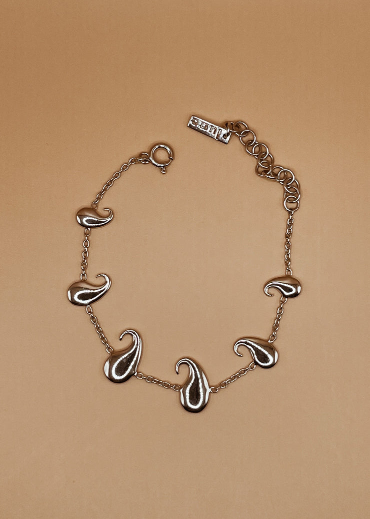 Posse Of Paisleys Bracelet in Silver tone