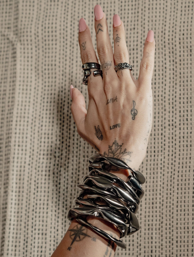 Crater Unisex Ring in Gunmetal