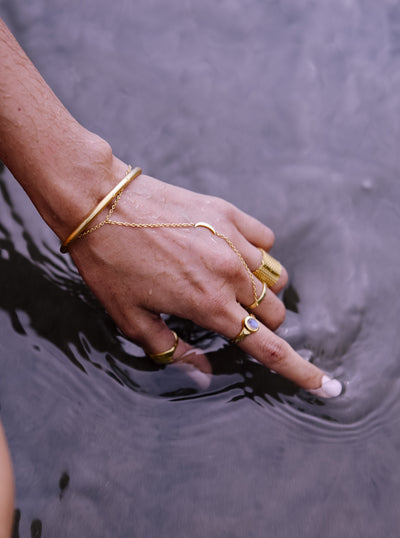 Phases Hand Harness | 18kt Solid Gold