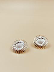 Tender Daisy Studs in Silver Tone