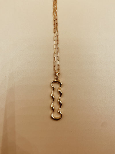 Letter O Necklace | 18kt Solid Gold