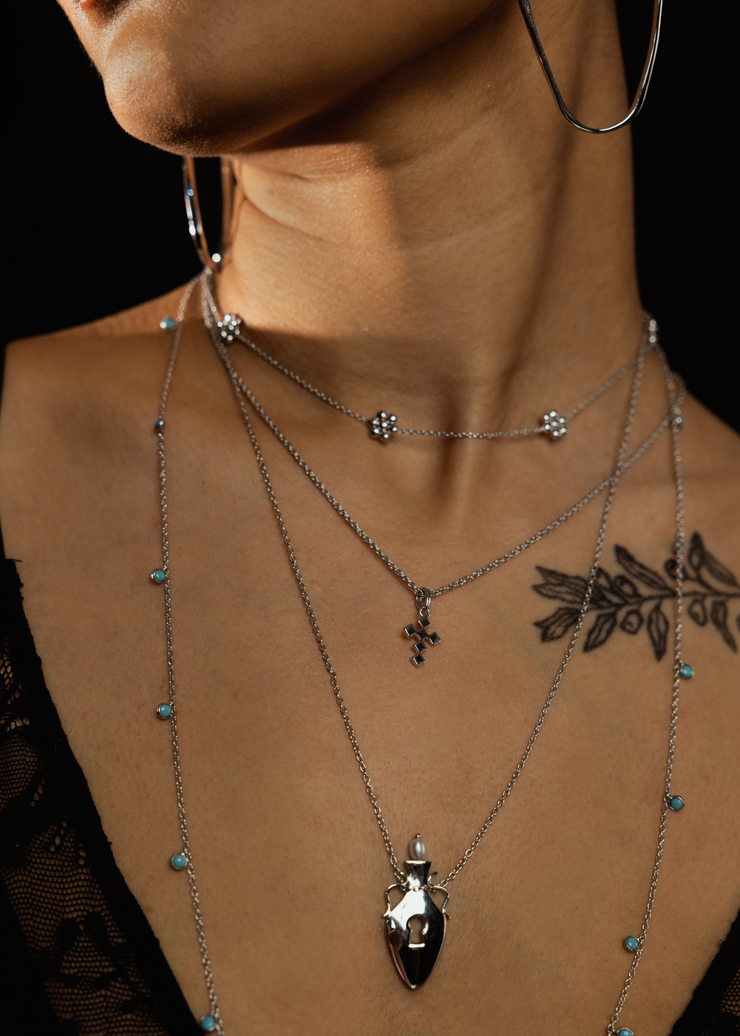 Homecoming Medium Vase of Plenty Necklace in Silver