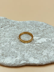Tamara Slender Band Ring | 18kt Solid Gold