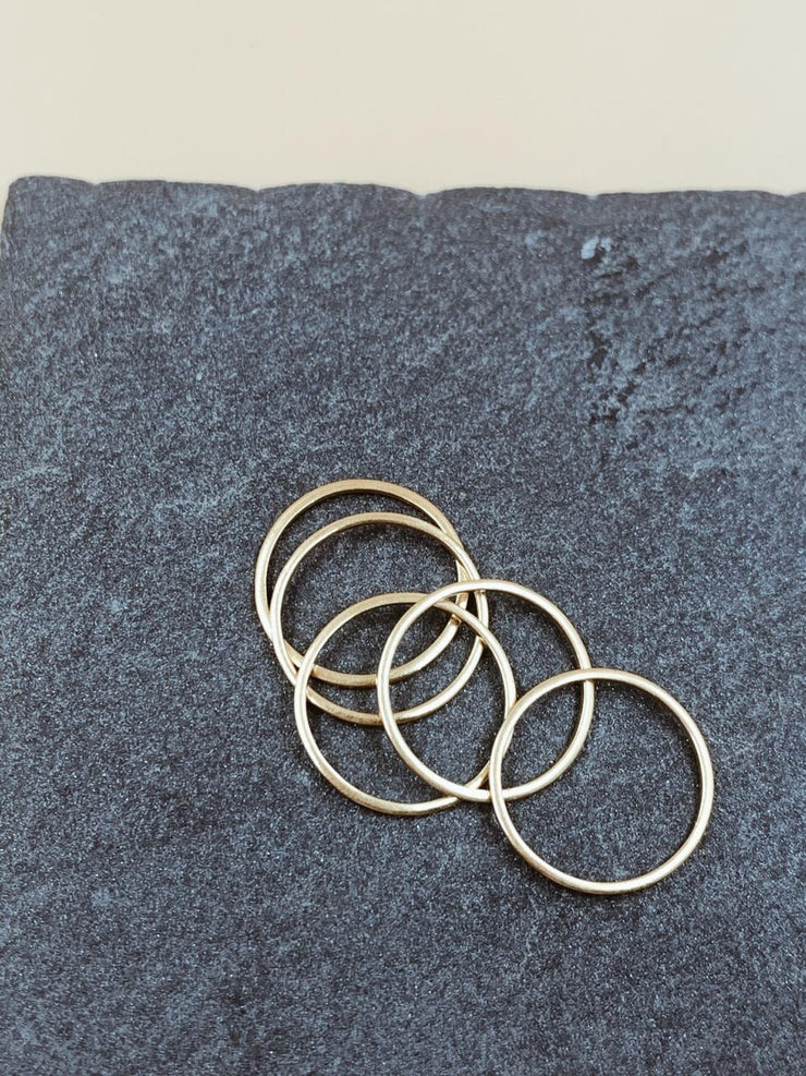 Essential Basic Ring Set of 5 in Sterling Silver