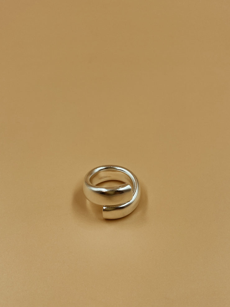 Dani Unisex Wrap Ring in Silver Tone