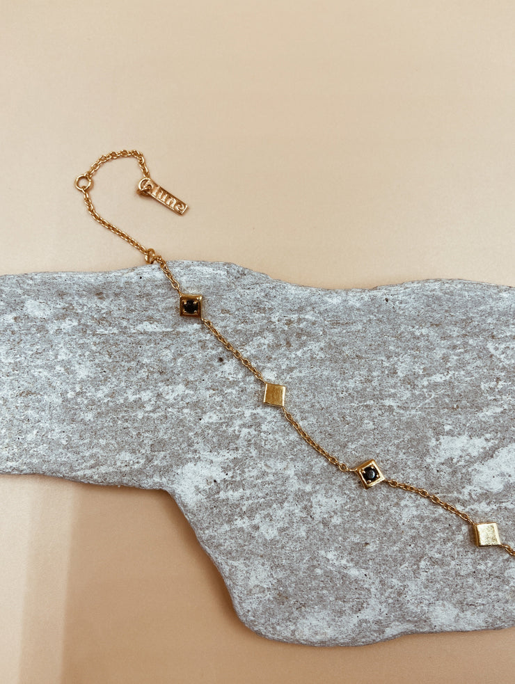 Dori Chain Wrist Wear | 18kt Solid Gold