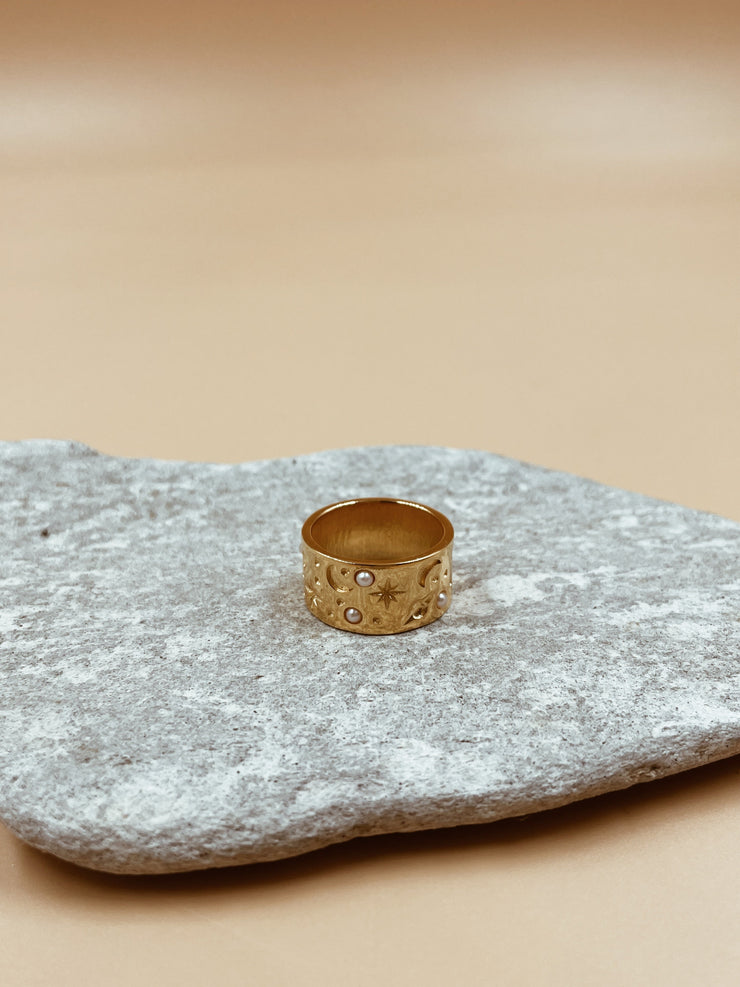 Celestial Sea Cigar Band Ring | 18kt Solid Gold