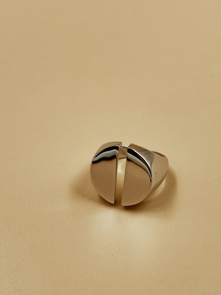 Divided Signet Ring in Silver Tone