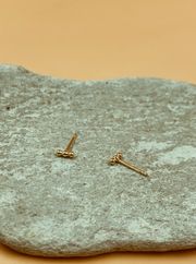 Mie Family Dotted Bar Studs | 18kt Solid Gold