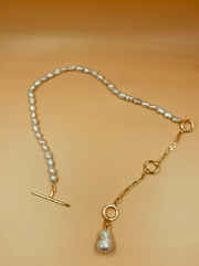 Classic Toggle Pearl Necklace