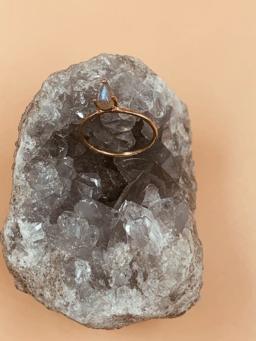 Dew Drop Labradorite Ring