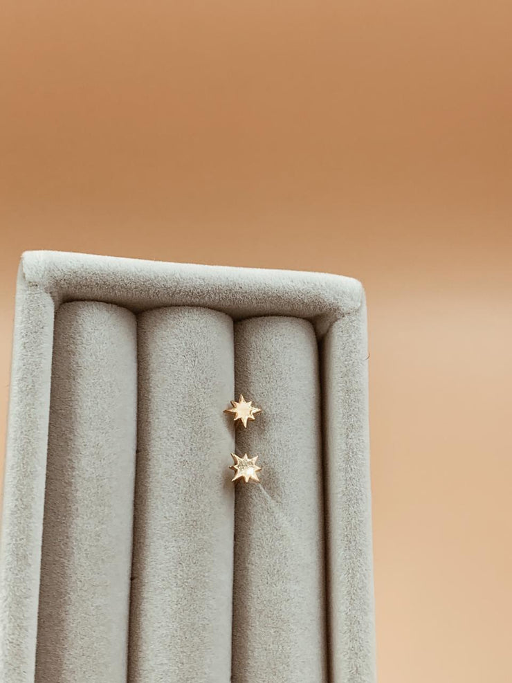 Gold Stud Earrings - Star Earrings With Friction Closure