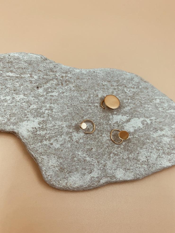 Small Amalia Pica Disc Nose Pin | 18kt Solid Gold