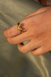 Intuitive Abstract Heart Ring