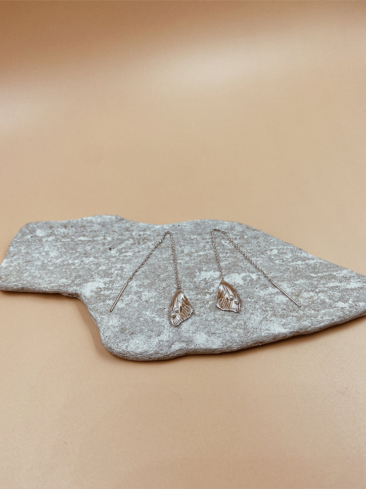 Butterfly Wings Threader Earrings In Silver Tone